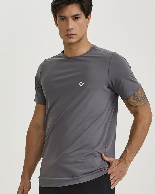 CAMISETA MASCULINA ETIQUETA NO PEITO Cinza Carbox foto 01