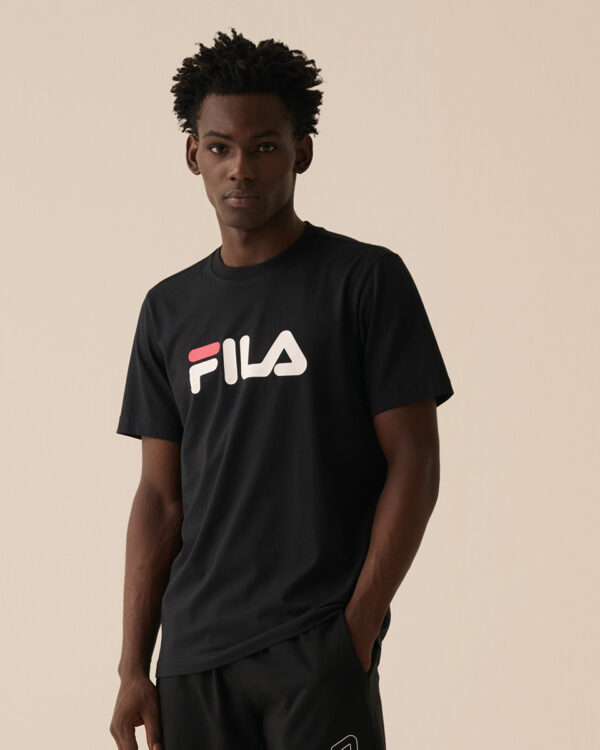Camiseta Fila Masc. Regular Letter Premium Iv F11L01715_3042_03.jpg
