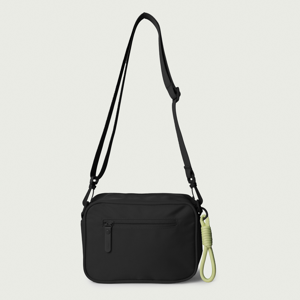 Bolsa Fila Lateral Unisex Sport Life Letter F23L00523_160_01.jpg