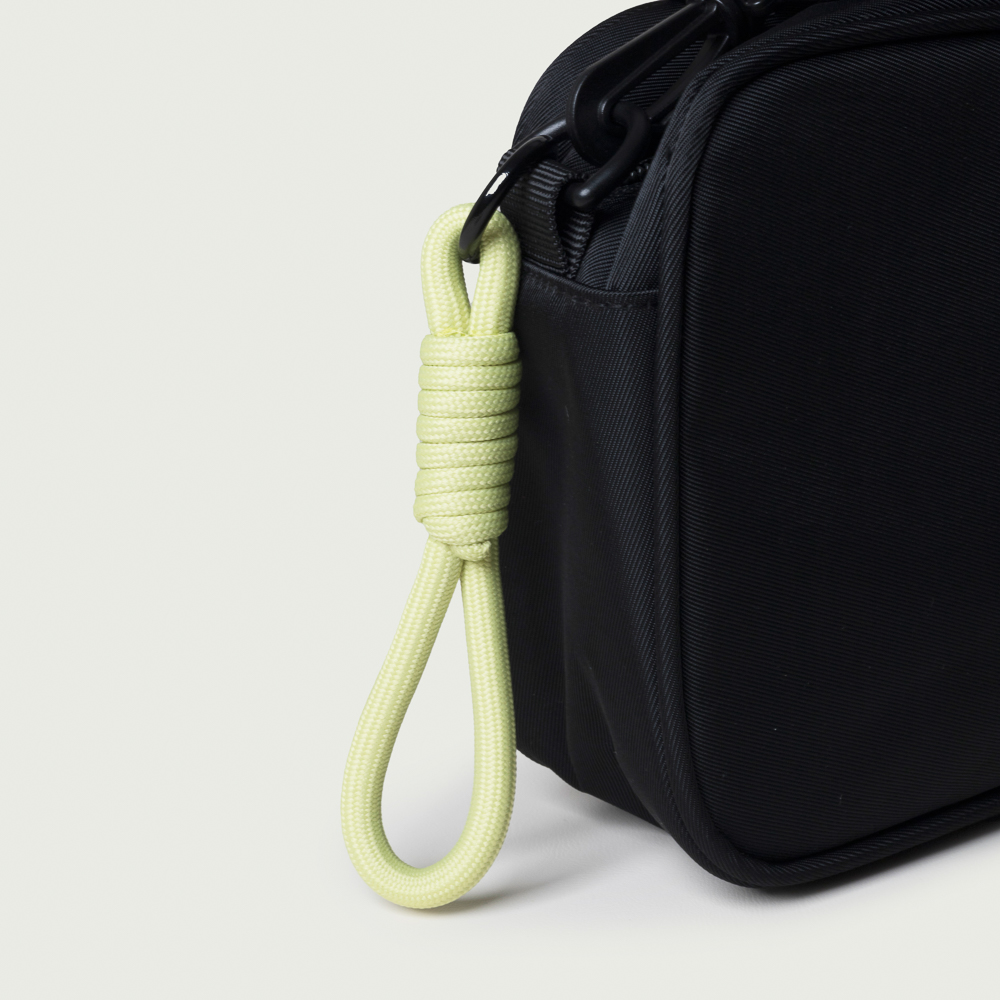 Bolsa Fila Lateral Unisex Sport Life Letter F23L00523_160_03.jpg
